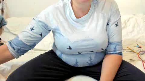 Marta online show from 01/06/25, 01:52