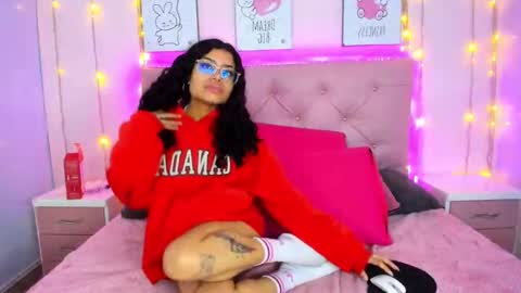 Snapshot of issaa_tyler chatting on 11/23/25, 03:45 Issa online show from 11/23/25, 03:45