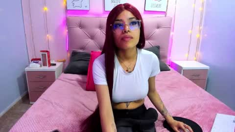 Snapshot of issaa_tyler chatting on 12/02/25, 03:34 Issa online show from 12/02/25, 03:34