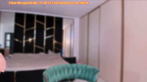 Snapshot of issabellaa chatting on 03/18/26, 06:16 Issy online show from 03/18/26, 06:16