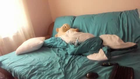 Issabelle online show from 01/08/26, 07:43