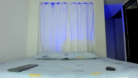 Isabella  online show from 04/13/26, 07:14