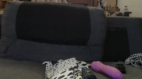 issazorro online show from 02/06/25, 06:29