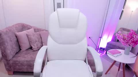 issi_loren online show from 09/15/25, 06:08