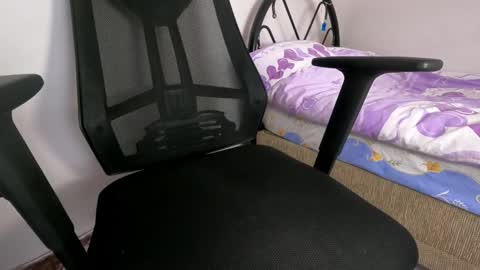 erdem online show from 03/01/25, 01:40