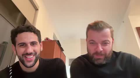 Snapshot of ita01 chatting on 11/08/25, 01:06 ita01 online show from 11/08/25, 01:06