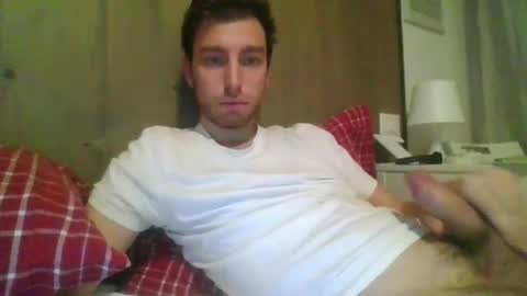 italian_boy_22 online show from 12/08/24, 04:28