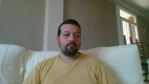 Snapshot of italianbigboy932 chatting on 04/24/26, 09:45 italianbigboy932 online show from 04/24/26, 09:45