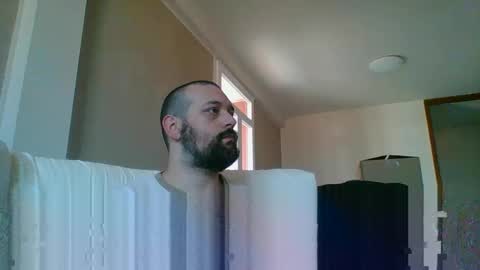 Snapshot of italianbigboy932 chatting on 05/23/26, 02:54 italianbigboy932 online show from 05/23/26, 02:54