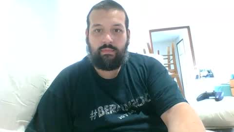 Snapshot of italianbigboy932 chatting on 06/27/26, 08:52 italianbigboy932 online show from 06/27/26, 08:52