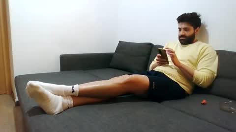 Snapshot of italianboybcn chatting on 01/10/25, 08:18 italianboybcn online show from 01/10/25, 08:18