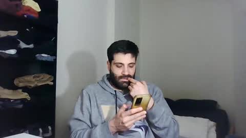 Snapshot of italianboybcn chatting on 01/22/25, 07:35 italianboybcn online show from 01/22/25, 07:35