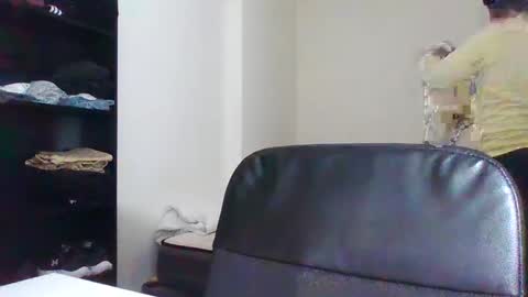 Snapshot of italianboybcn chatting on 02/01/25, 08:18 italianboybcn online show from 02/01/25, 08:18