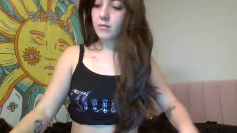 ItalianKitty online show from 11/18/25, 03:45