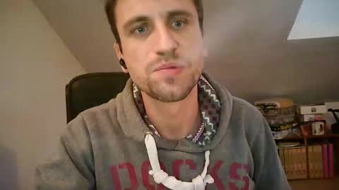 Snapshot of italiano116116 chatting on 12/10/24, 03:12 italiano116116 online show from 12/10/24, 03:12