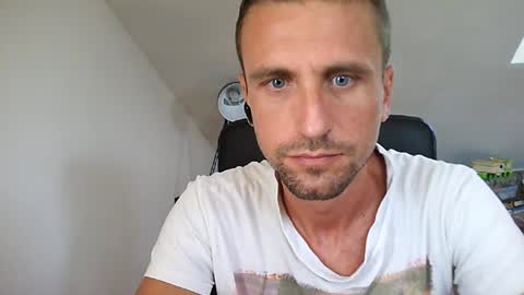 Snapshot of italiano116116 chatting on 07/27/26, 07:59 italiano116116 online show from 07/27/26, 07:59