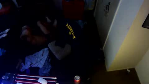 Snapshot of italjock24 chatting on 11/19/25, 05:40 BearlyLoganFL online show from 11/19/25, 05:40