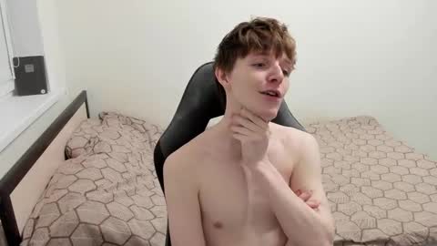 Snapshot of ithan_red chatting on 02/06/25, 10:37 Ethan online show from 02/06/25, 10:37