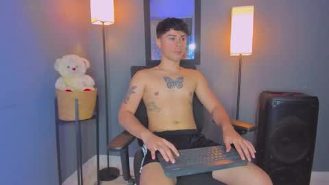 Ithan and Friends online show from 03/10/26, 02:33