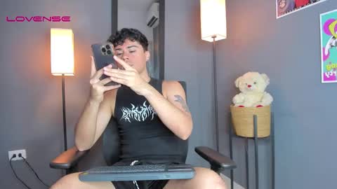 Ithan and Friends online show from 03/29/26, 08:20