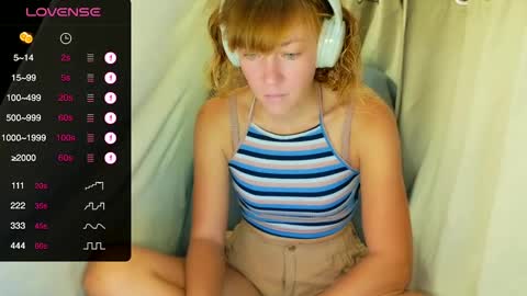 Lily online show from 09/16/25, 08:21