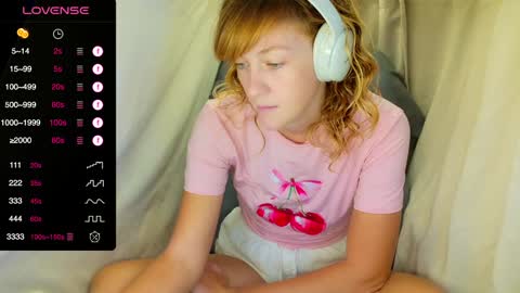 Lily online show from 11/16/25, 10:04