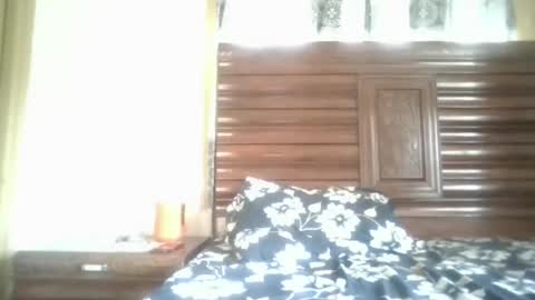 its_me_2323 online show from 05/18/26, 05:24
