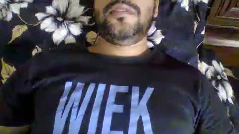 its_me_2323 online show from 05/21/26, 05:03
