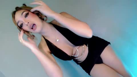 Pixie online show from 02/15/25, 10:52