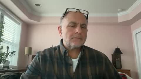 Snapshot of itsalluphill chatting on 02/23/26, 01:08 TwoWayCharm online show from 02/23/26, 01:08