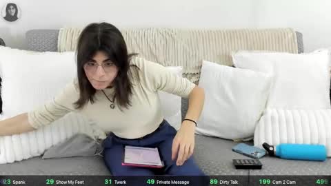 itschloelaurent online show from 05/12/26, 07:22