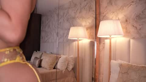     online show from 03/19/26, 04:33