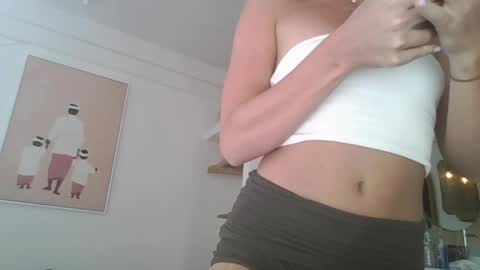 Snapshot of itskatarina chatting on 05/06/26, 08:19 katarina online show from 05/06/26, 08:19