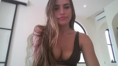 Snapshot of itskatarina chatting on 06/09/26, 05:41 katarina online show from 06/09/26, 05:41