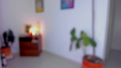 Snapshot of itslau_ chatting on 07/07/26, 07:23 lau online show from 07/07/26, 07:23
