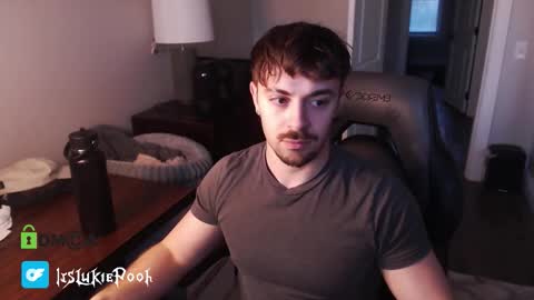 Snapshot of itslukiepooh chatting on 03/18/26, 10:46 Itslukiepooh online show from 03/18/26, 10:46