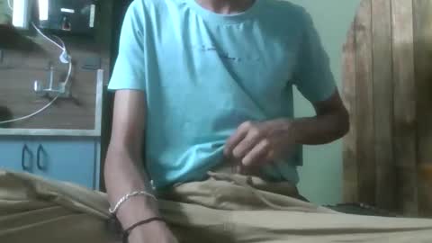 Snapshot of itsme_doofus chatting on 04/03/26, 09:57 Doofus online show from 04/03/26, 09:57