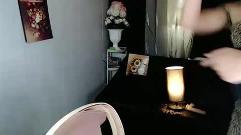 Snapshot of itsme_liza chatting on 06/11/26, 12:03 itsme_liza online show from 06/11/26, 12:03