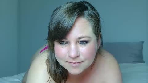 Snapshot of itsmejade_x chatting on 01/31/26, 08:07 Jade online show from 01/31/26, 08:07