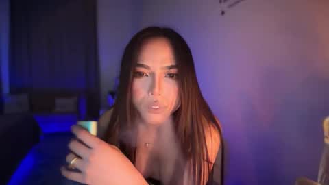 Snapshot of itsmekendrax chatting on 02/18/26, 06:37 KendraX online show from 02/18/26, 06:37