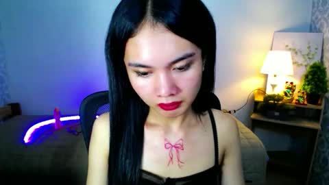 Snapshot of itsmeloveypinay chatting on 10/11/25, 06:39 itsmeloveypinay online show from 10/11/25, 06:39