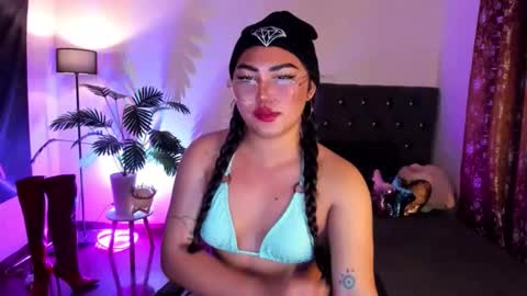 itsmemoiraa69 online show from 04/13/26, 11:37