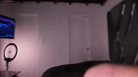 Moon online show from 05/11/26, 06:49