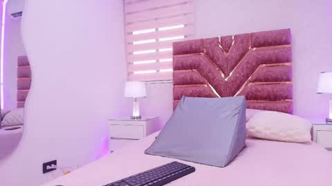 Itspia  online show from 02/14/26, 07:10