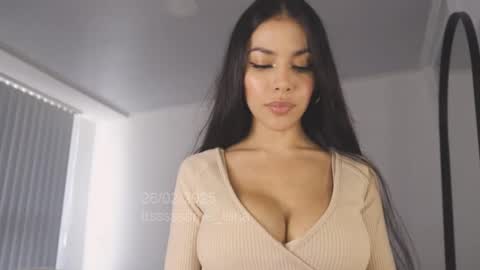 Snapshot of itsssssssme_lana chatting on 02/26/25, 09:37 itsssssssme_lana online show from 02/26/25, 09:37