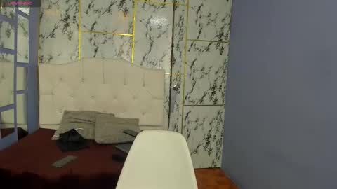 Itsuki N online show from 10/03/25, 01:19