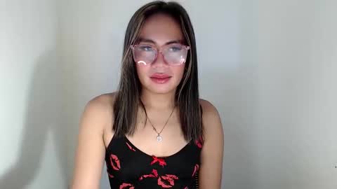 itsurgil_kloeh online show from 11/29/25, 02:58