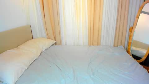 Snapshot of itsurgirlbubbles chatting on 09/23/25, 02:47 itsurgirlbubbles online show from 09/23/25, 02:47