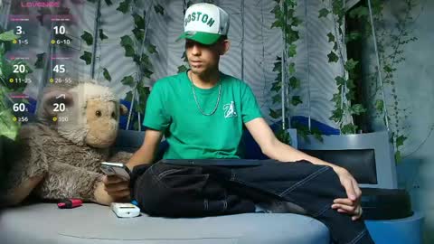 Snapshot of itszairen chatting on 05/24/26, 03:55 itszairen online show from 05/24/26, 03:55