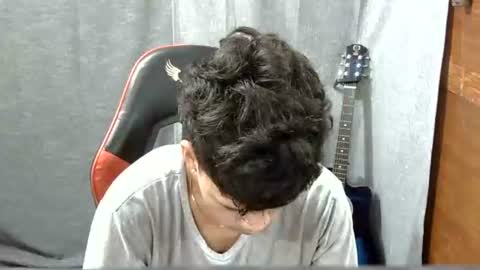 Snapshot of itzme_john chatting on 05/03/26, 01:44 itzme_john online show from 05/03/26, 01:44